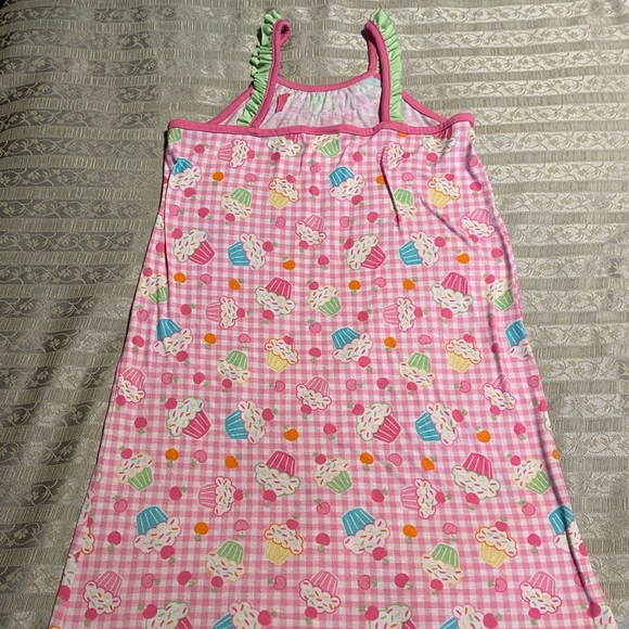 Cupcakes and cherries nightgown - Picture 5 of 5